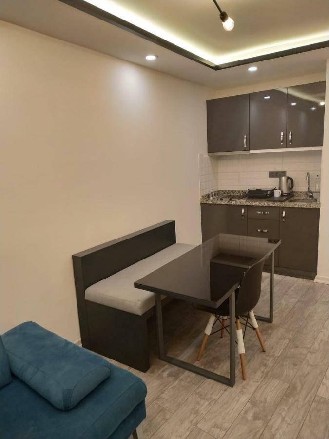 Remall Suites Hotel Istanbul Room photo